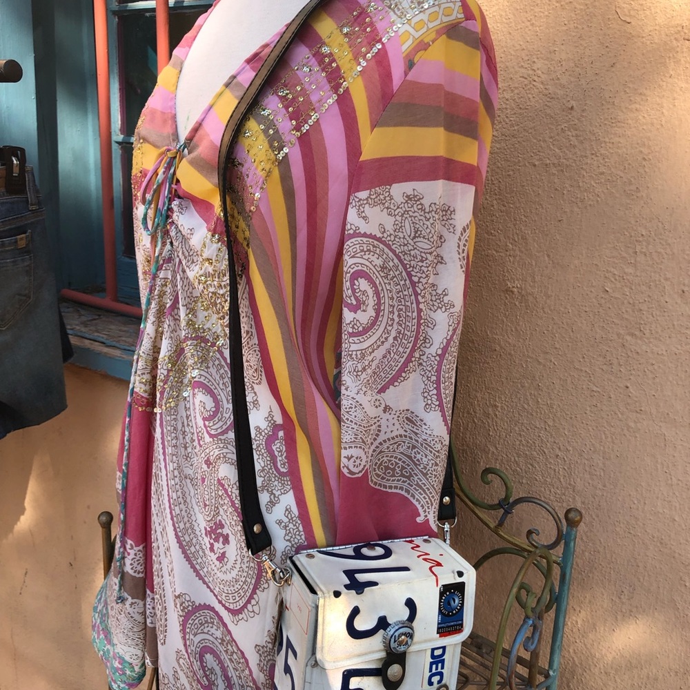 Sale 🥳🥳 Cali Liscense Plate Purse - Picture 5 of 5